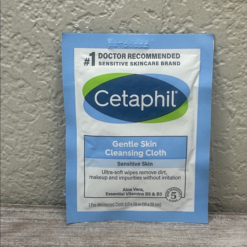 👍🏻 FREE Cetaphil Wipe Gentle Skin Cleansing Cloth